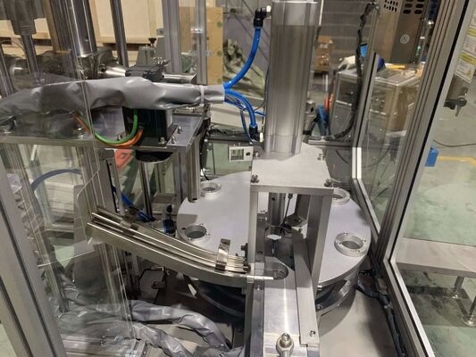 Machine de remplissage horizontale entièrement automatique avec valve de remplissage multi-têtes, levage pneumatique et contrôle PLC pour colle de verre, colle silicone et colle d'étanchéité